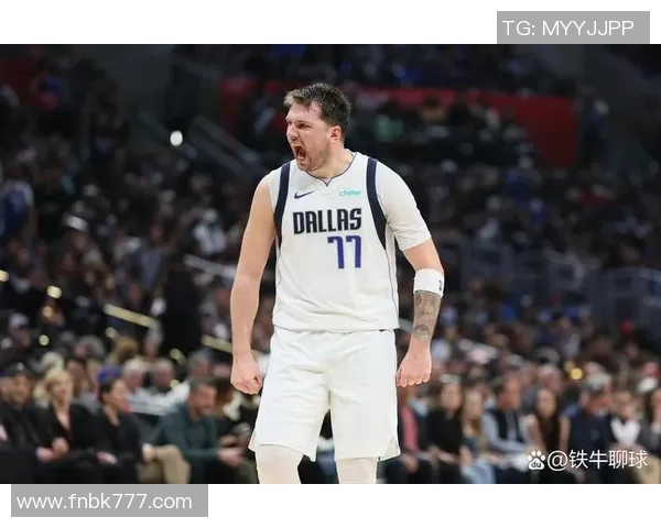 东契奇狂砍73分刷新现役得分纪录独行侠成功终结太阳连胜势头