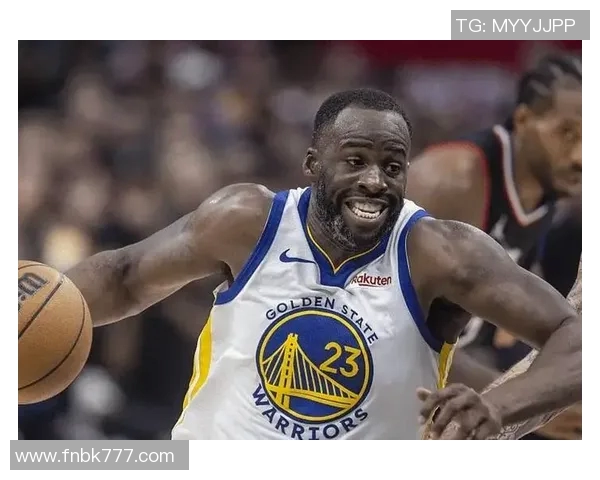 德雷蒙德格林的篮球智慧与领导力在勇士队的关键角色分析 德雷蒙德格林的篮球智慧与领导力在勇士队的关键角色分析