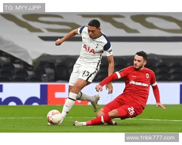 曼联与阿尔克马尔激战正酣比分揭晓引发球迷热议