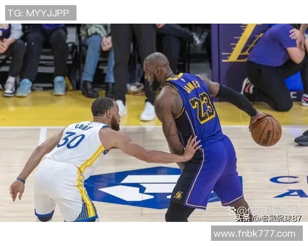 湖人勇士激烈对抗视频回顾球员冲突瞬间引发热议