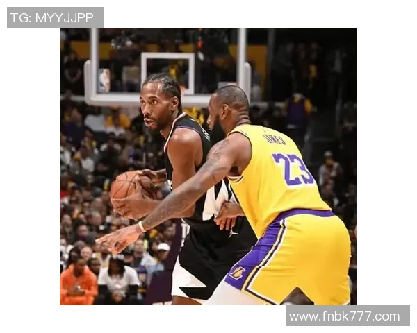 湖人队与快船队激战正酣谁将赢得洛城德比的荣耀与胜利 湖人队与快船队激战正酣谁将赢得洛城德比的荣耀与胜利