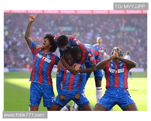 查洛巴与斯通斯的对决谁能在英超赛场上脱颖而出展现实力与风采