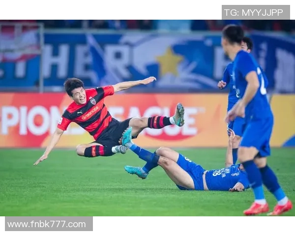 山东鲁能迎战浦项铁人激战在即球迷期待精彩对决与胜利时刻